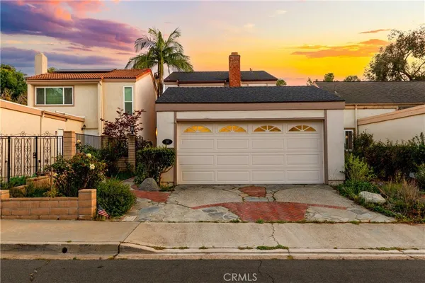 $2,080,000 | 54 Willow Tree Lane, Irvine, CA 92612