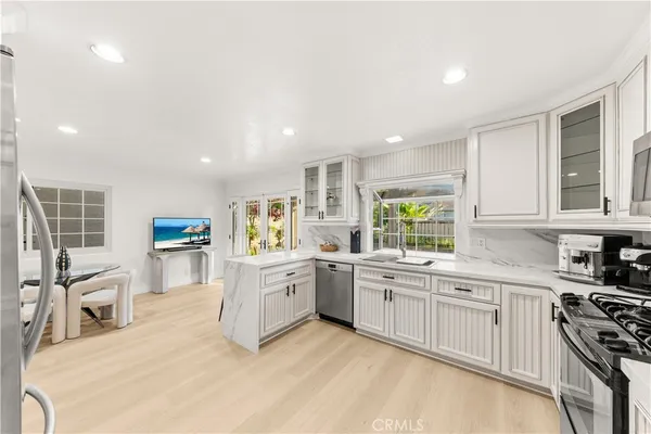 $2,080,000 | 54 Willow Tree Lane, Irvine, CA 92612
