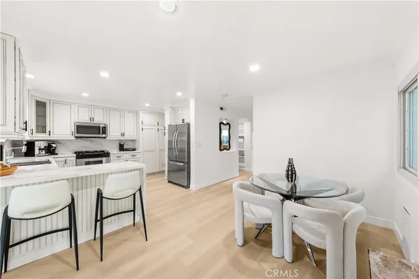 $2,080,000 | 54 Willow Tree Lane, Irvine, CA 92612