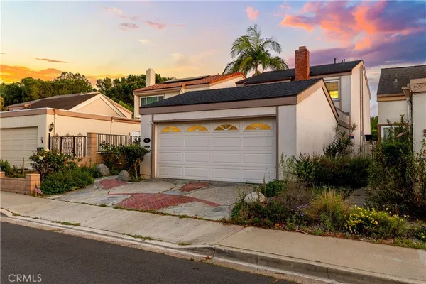 $2,080,000 | 54 Willow Tree Lane, Irvine, CA 92612