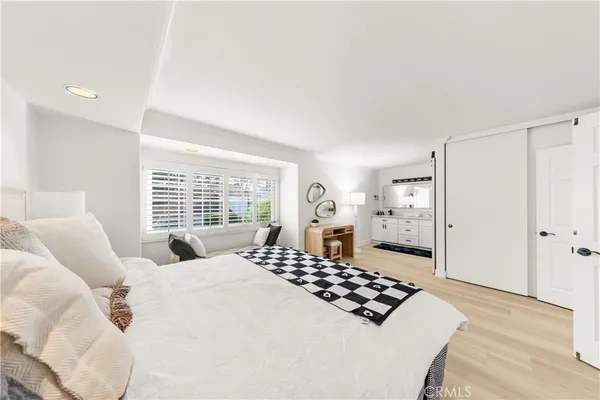 $2,080,000 | 54 Willow Tree Lane, Irvine, CA 92612