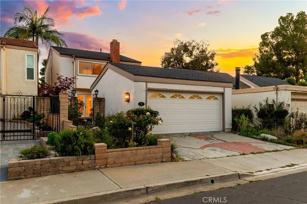 $2,080,000 | 54 Willow Tree Lane, Irvine, CA 92612