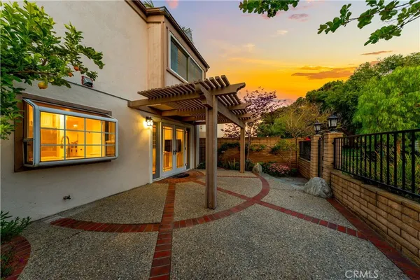 $2,080,000 | 54 Willow Tree Lane, Irvine, CA 92612