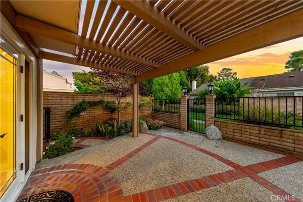 $2,080,000 | 54 Willow Tree Lane, Irvine, CA 92612