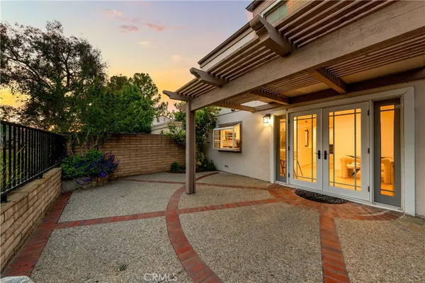 $2,080,000 | 54 Willow Tree Lane, Irvine, CA 92612