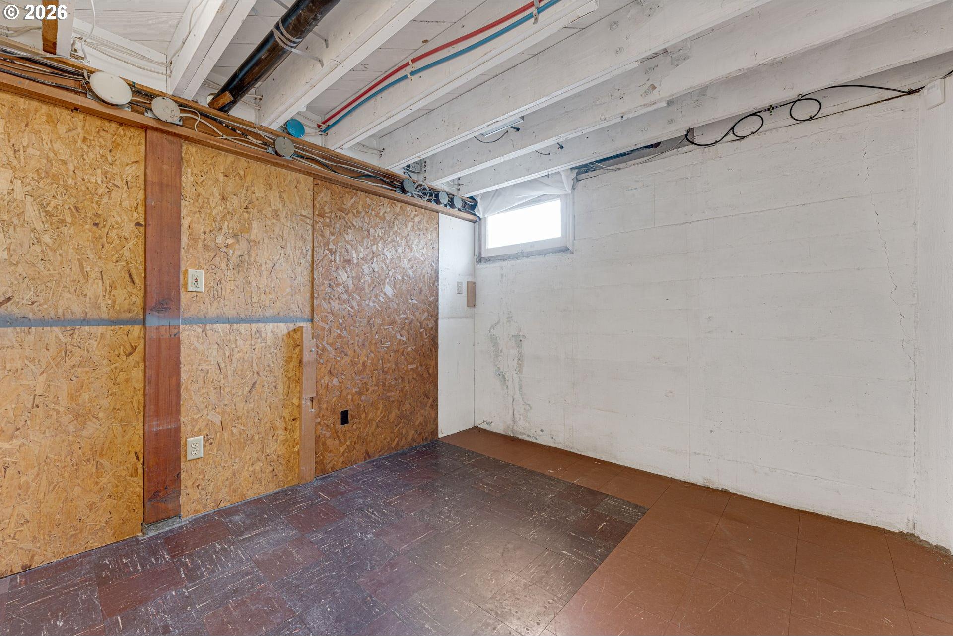 6802 Southwest Canyon Road Portland, OR 97225 - Photo 18 of 36 Gallery Image 18