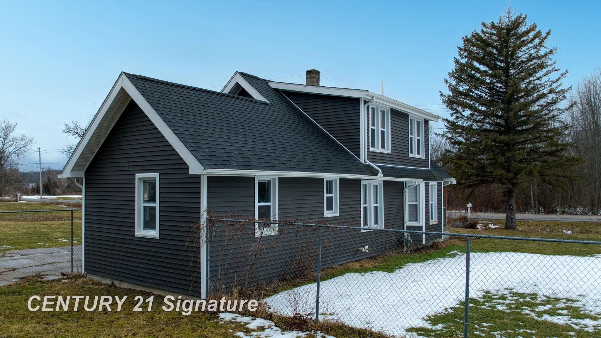 7482 Neff Road Mount Morris, MI 48458 - Photo 22 of 34 50167655-4ae71a6b-523f-4f57-9940-64c0bd1c20b9.JPG