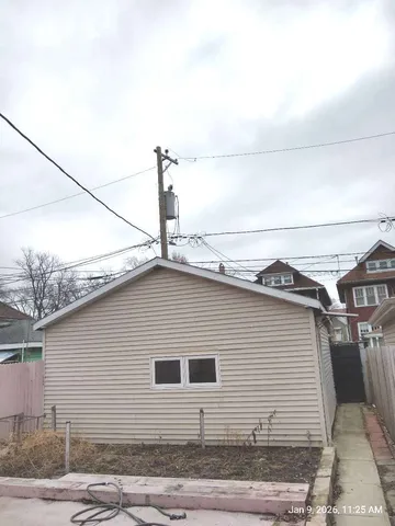 $448,000 | 3021 West 38th Street, Chicago, IL 60632