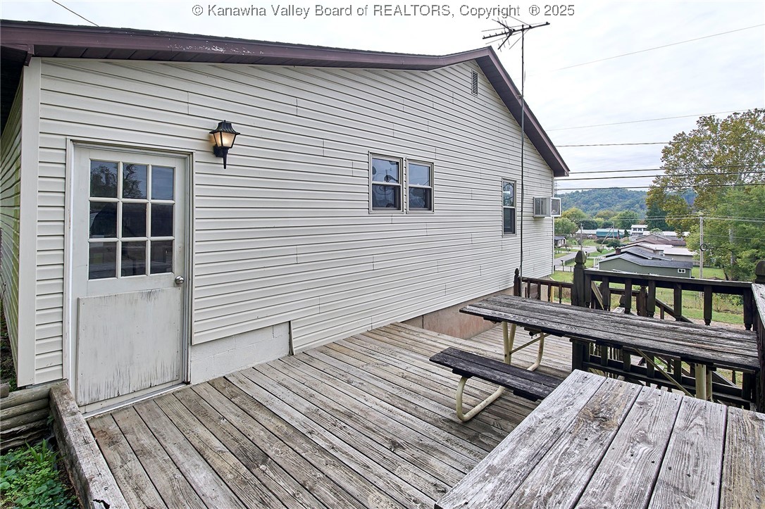 5494 Charleston Road Poca, WV 25159 - Photo 31 of 34 Gallery Image 31