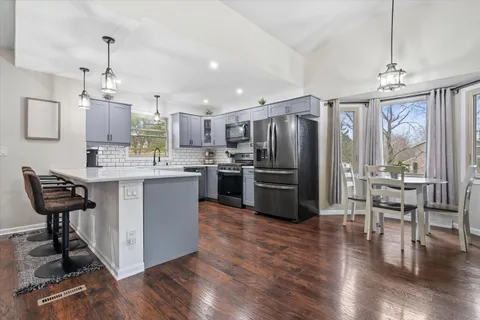 $509,900 | W324S7701 Paul Lane, Mukwonago, WI 53149