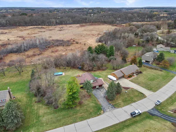$509,900 | W324S7701 Paul Lane, Mukwonago, WI 53149