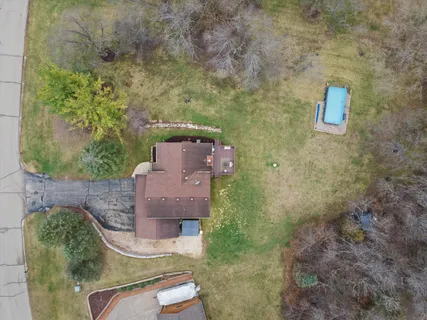 $509,900 | W324S7701 Paul Lane, Mukwonago, WI 53149