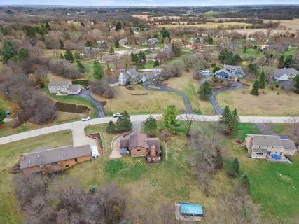 $509,900 | W324S7701 Paul Lane, Mukwonago, WI 53149
