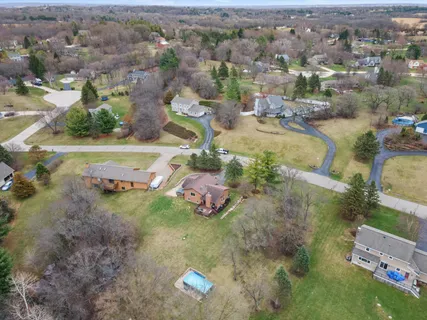 $509,900 | W324S7701 Paul Lane, Mukwonago, WI 53149