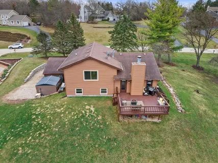 $509,900 | W324S7701 Paul Lane, Mukwonago, WI 53149