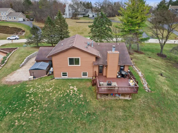 $509,900 | W324S7701 Paul Lane, Mukwonago, WI 53149