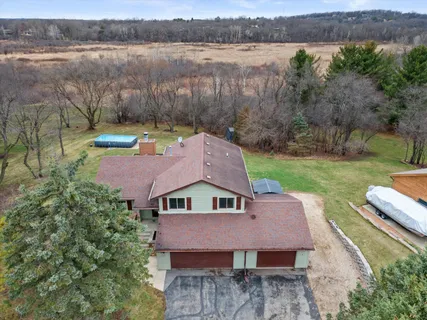 $509,900 | W324S7701 Paul Lane, Mukwonago, WI 53149