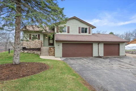 $509,900 | W324S7701 Paul Lane, Mukwonago, WI 53149