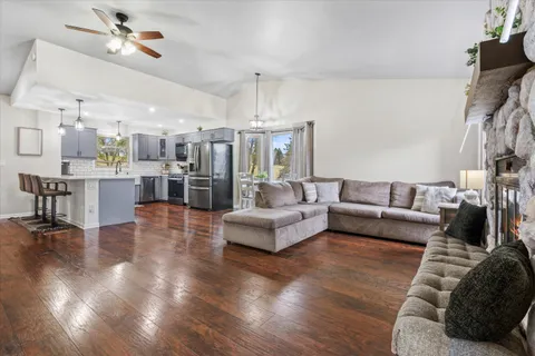 $509,900 | W324S7701 Paul Lane, Mukwonago, WI 53149