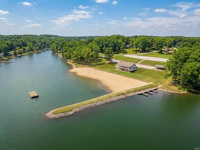 $10,900 | Noel Shores Noel Shores, Santa Claus, IN 47579