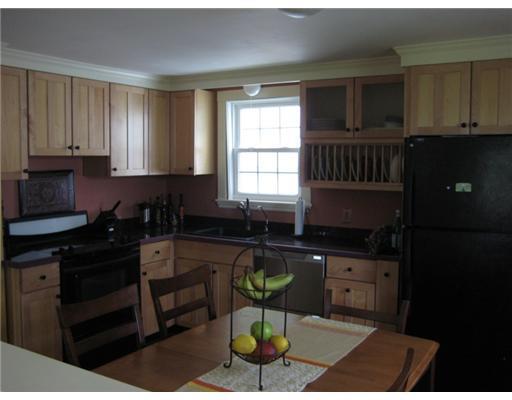 107 Leach Road Eliot, ME 03903 - Photo 5 of 16 Kitchen.