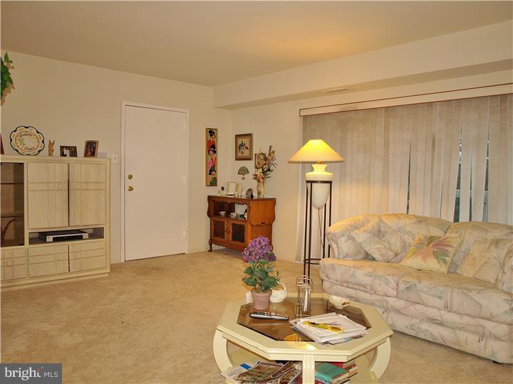 10115 Verree Road, Unit 8A Philadelphia, PA 19116 - Photo 3 of 12 Gallery Image 3