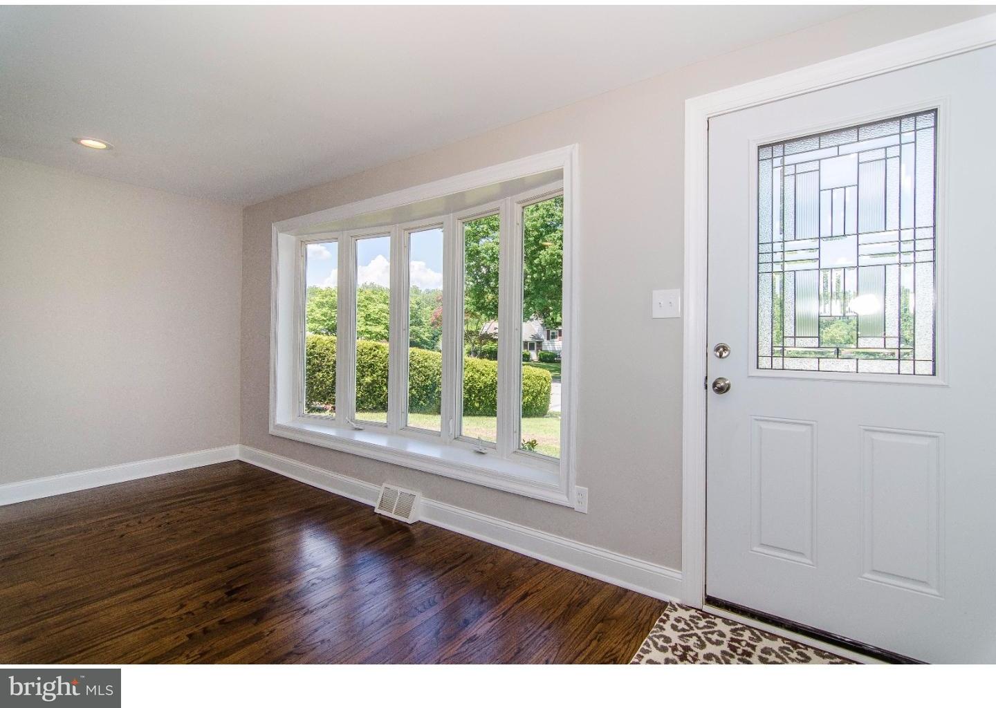 274 Gleaves Road Springfield, PA 19064 - Photo 3 of 22