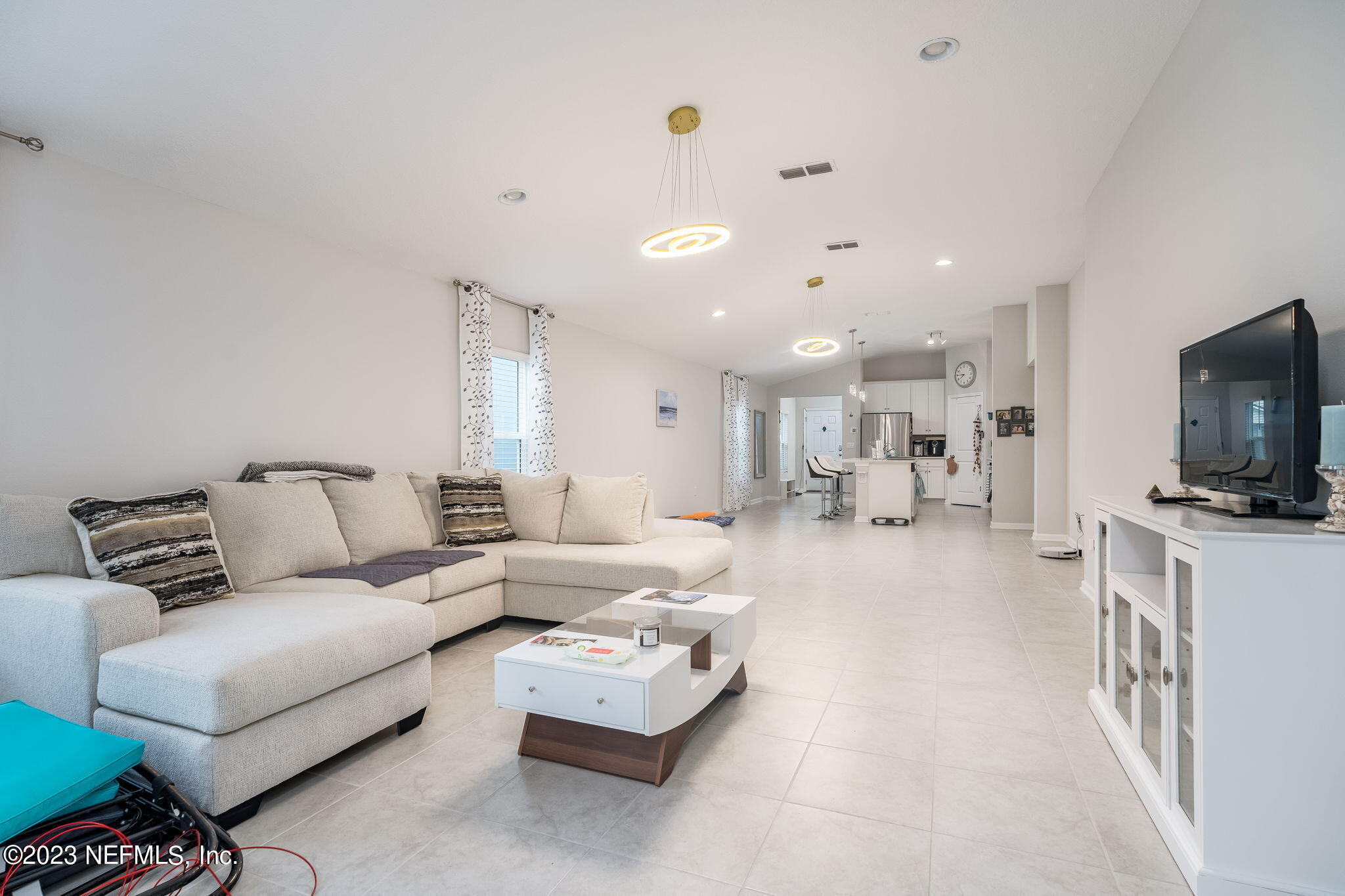 581 Meadow Ridge Drive St. Augustine, FL 32092 - Photo 8 of 25 8-web-or-mls-Meadow Ridge Dr. -9