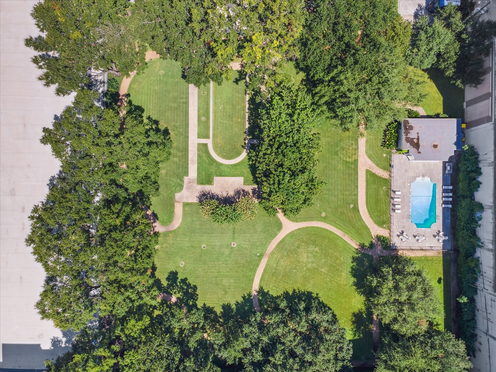 2701 Westheimer Road, Unit 8B Houston, TX 77098 - Photo 24 of 28 an aerial view of a house