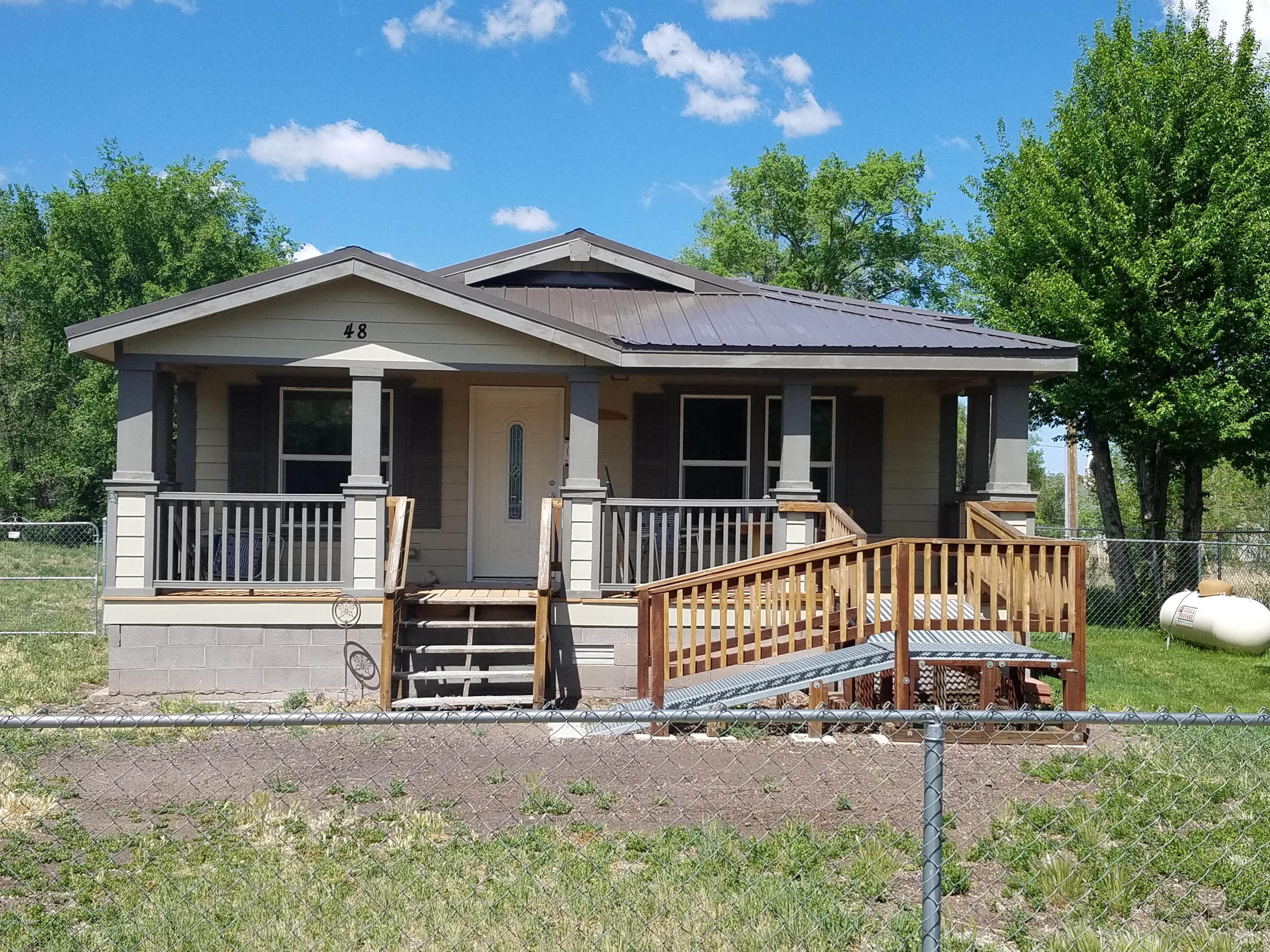 48 North Butler Street Eagar, AZ 85925 - Photo 3 of 42