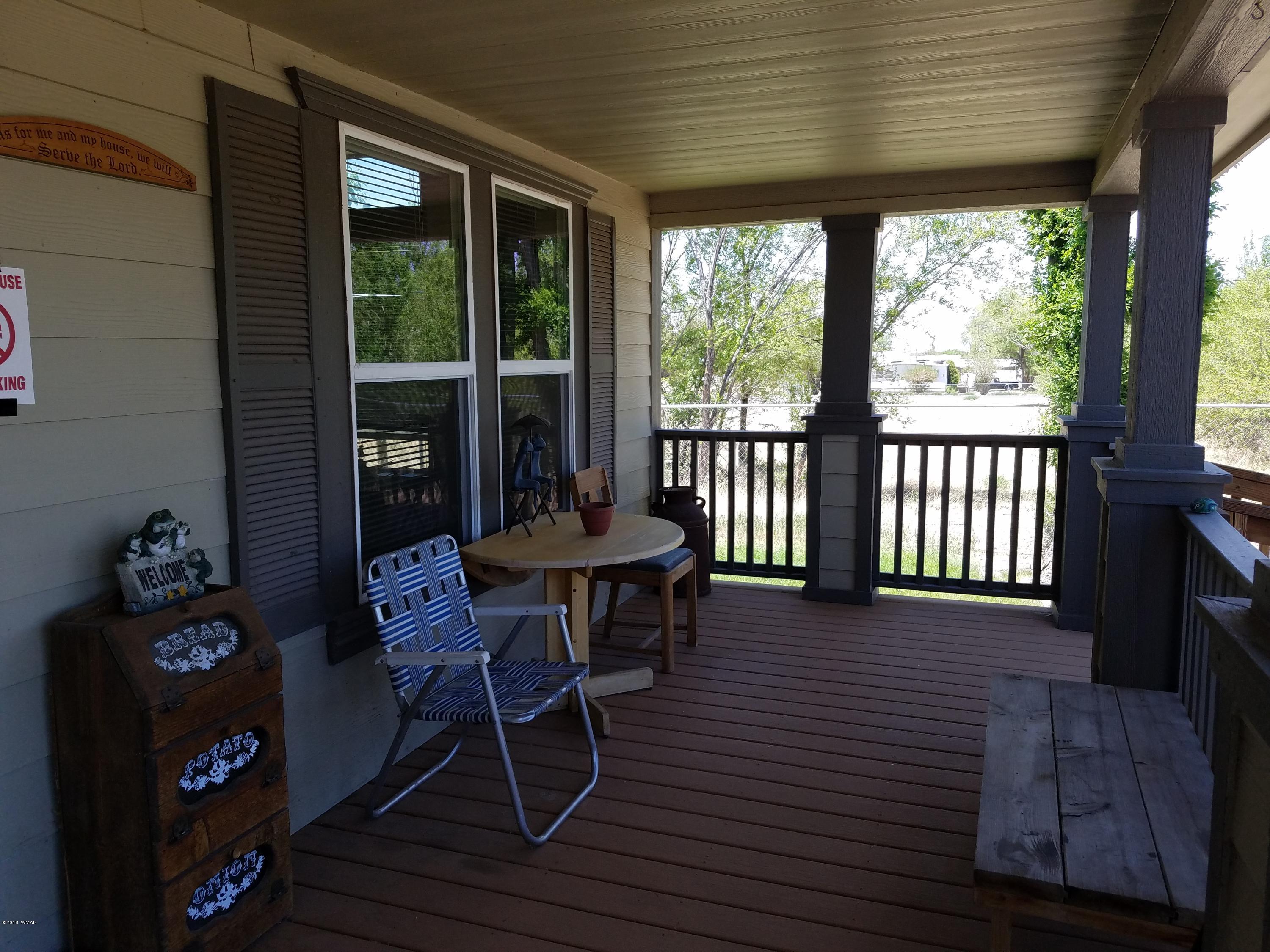 48 North Butler Street Eagar, AZ 85925 - Photo 7 of 42