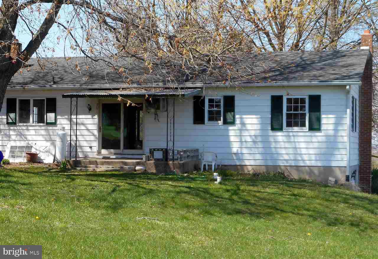 614 Bridgeton Road Fawn Grove, PA 17321 - Photo 2 of 7 Gallery Image 2