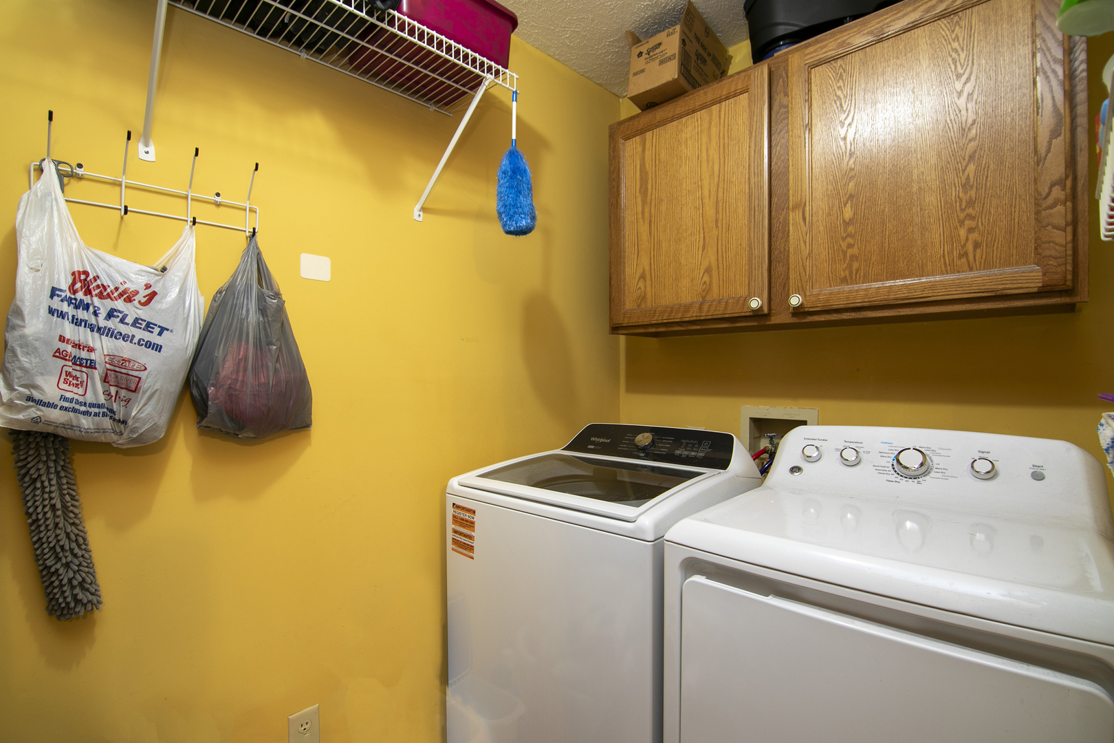 126 East Cleveland Street Cullom, IL 60929 - Photo 21 of 29 a utility room with dryer and washer