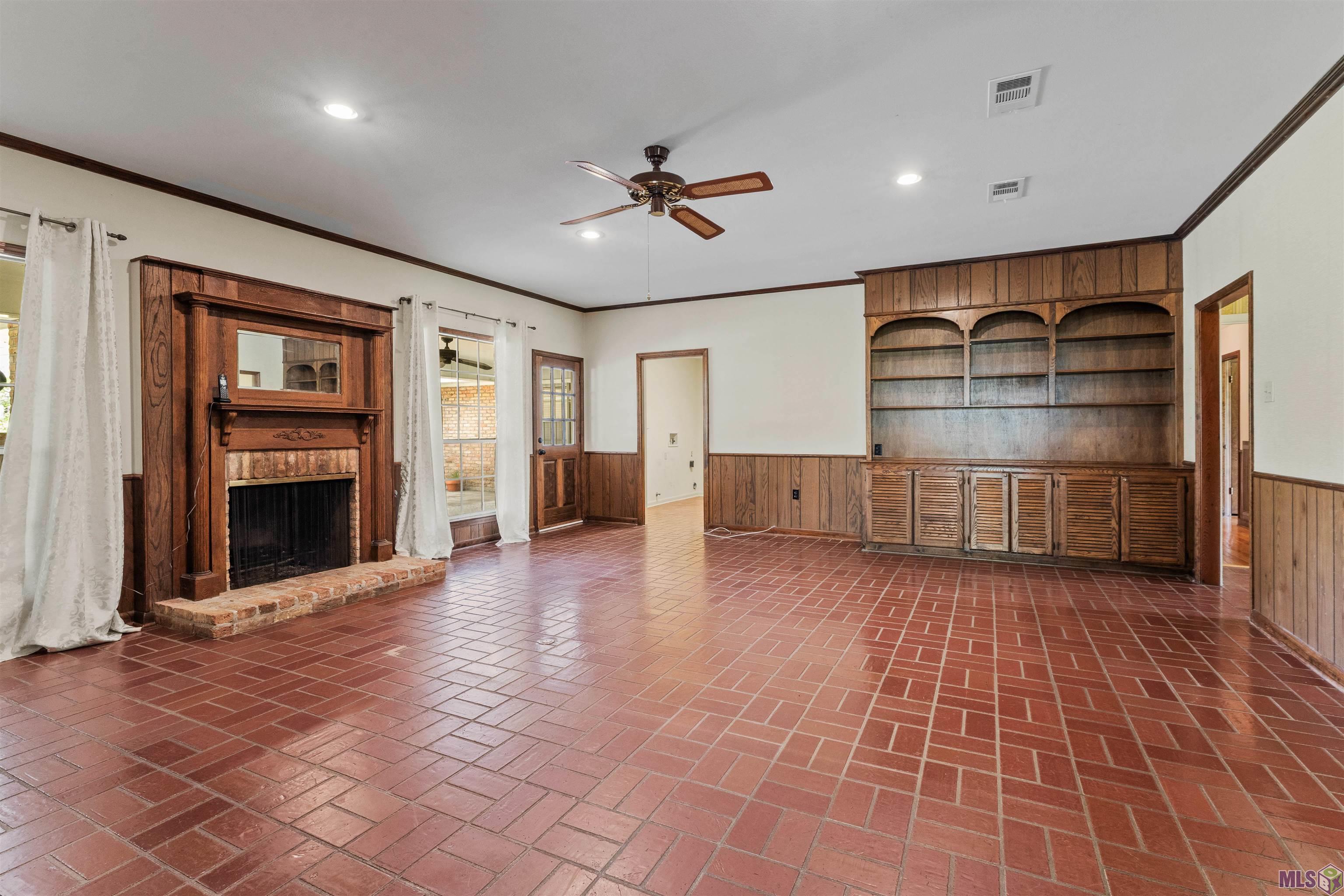 4230 Pine Ridge Drive Baton Rouge, LA 70809 - Photo 3 of 29