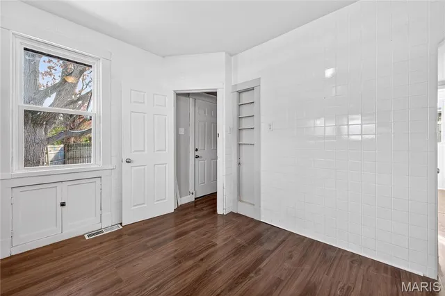 $275,000 | 2212 Charlack Avenue, St. Louis, MO 63114