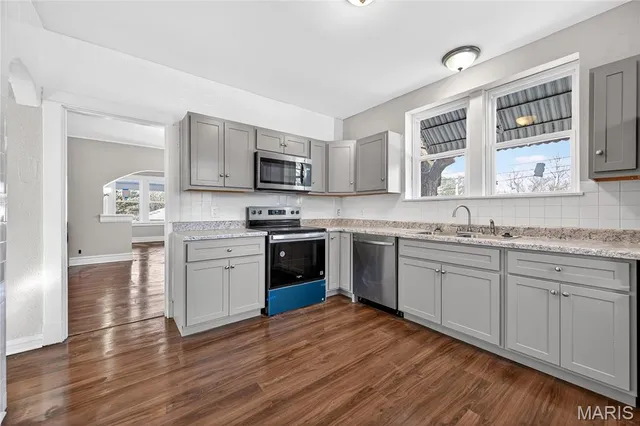 $275,000 | 2212 Charlack Avenue, St. Louis, MO 63114