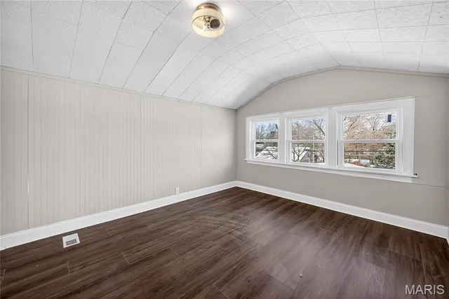 $275,000 | 2212 Charlack Avenue, St. Louis, MO 63114