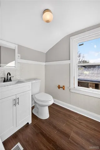 $275,000 | 2212 Charlack Avenue, St. Louis, MO 63114