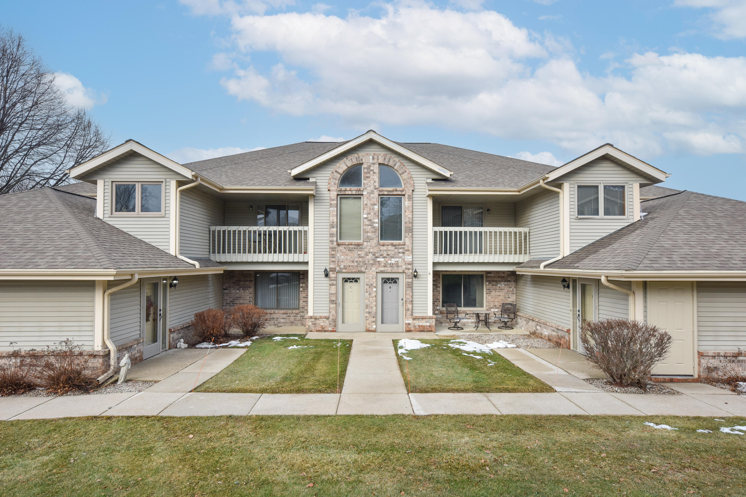 2116 Woodburn Road, Unit C Waukesha, WI 53188 - Photo 11 of 15 Building