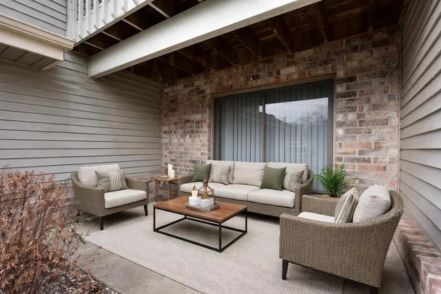 $254,500 | 2116 Woodburn Road, Unit C, Waukesha, WI 53188