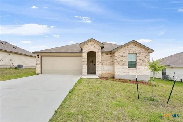 $219,900 | 4902 Vivien Street, Killeen, TX 76549