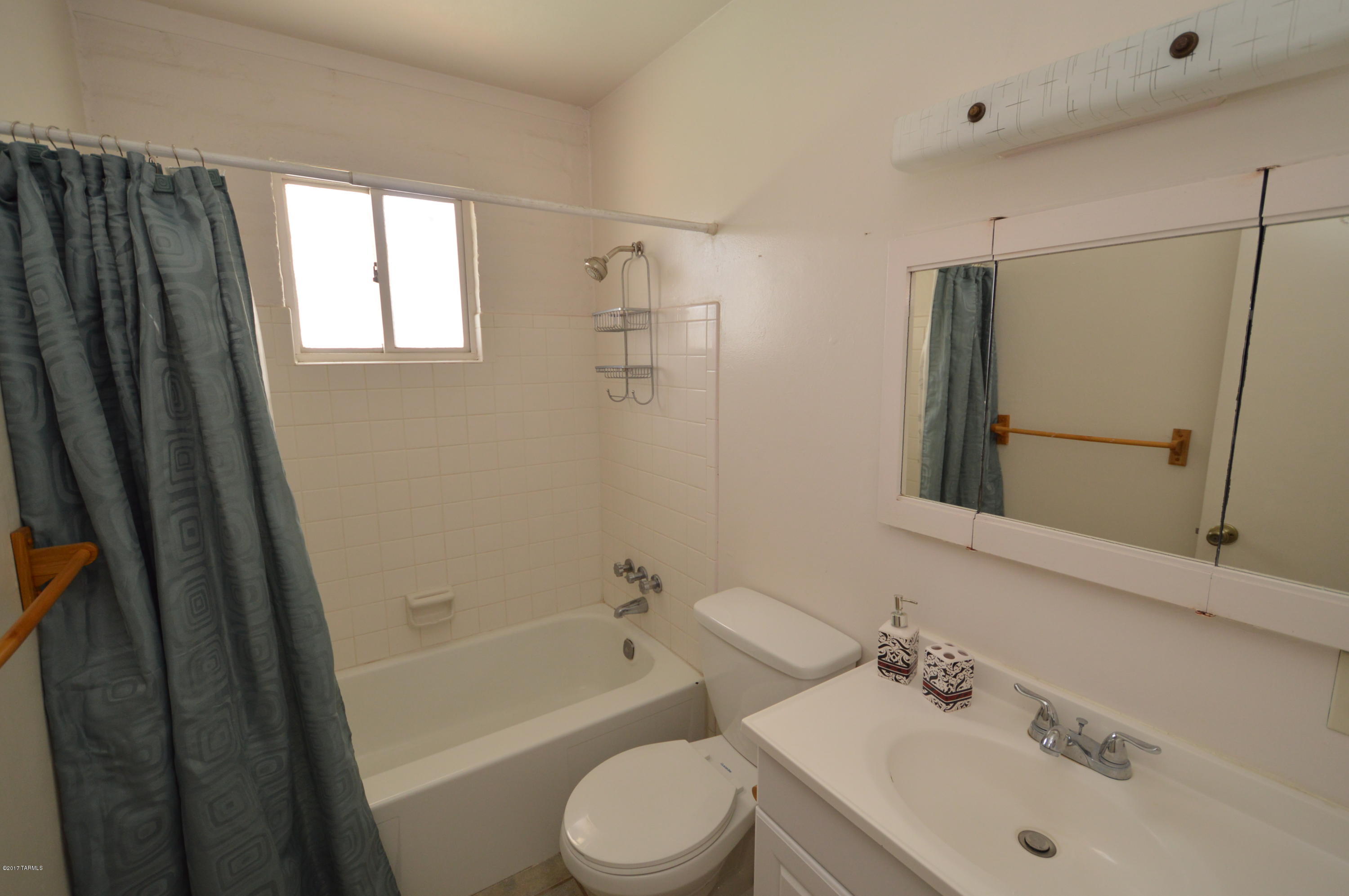526 East Radburn Street Tucson, AZ 85704 - Photo 12 of 16