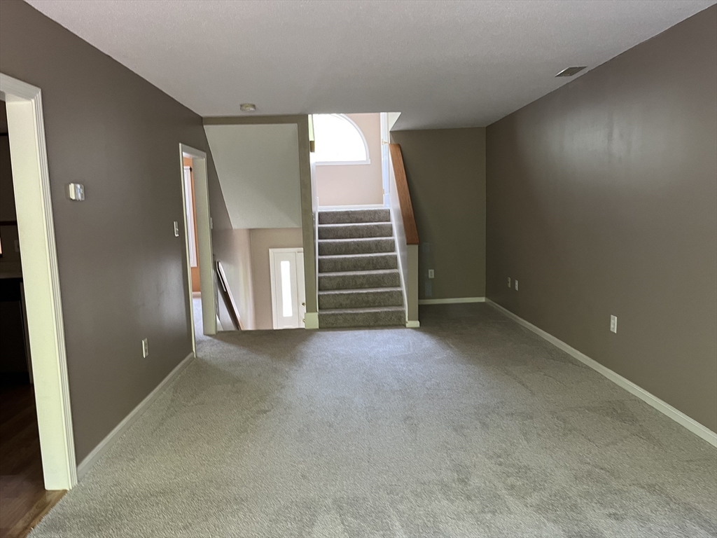 4 Herbert Drive, Unit B Sutton, MA 01590 - Photo 6 of 30