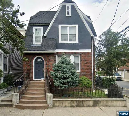 $975,000 | 800 85th Street, North Bergen, NJ 07047