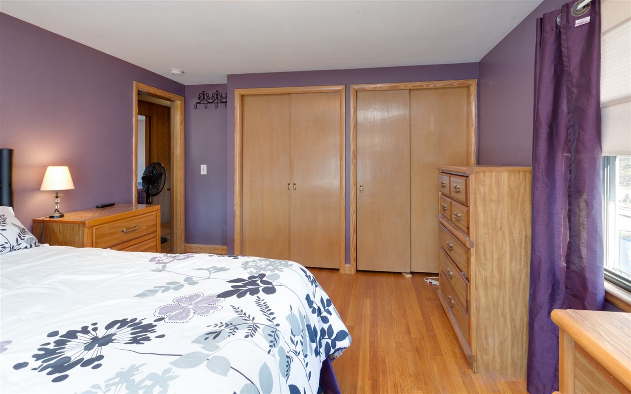 358 South Mammoth Road Manchester, NH 03109 - Photo 14 of 32