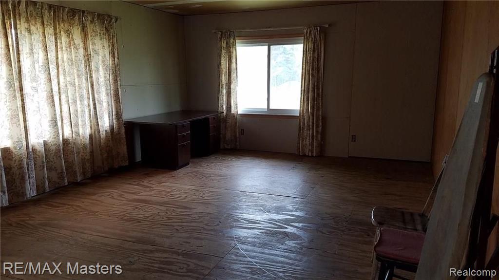 48905 9 Mile Road Northville, MI 48167 - Photo 20 of 24