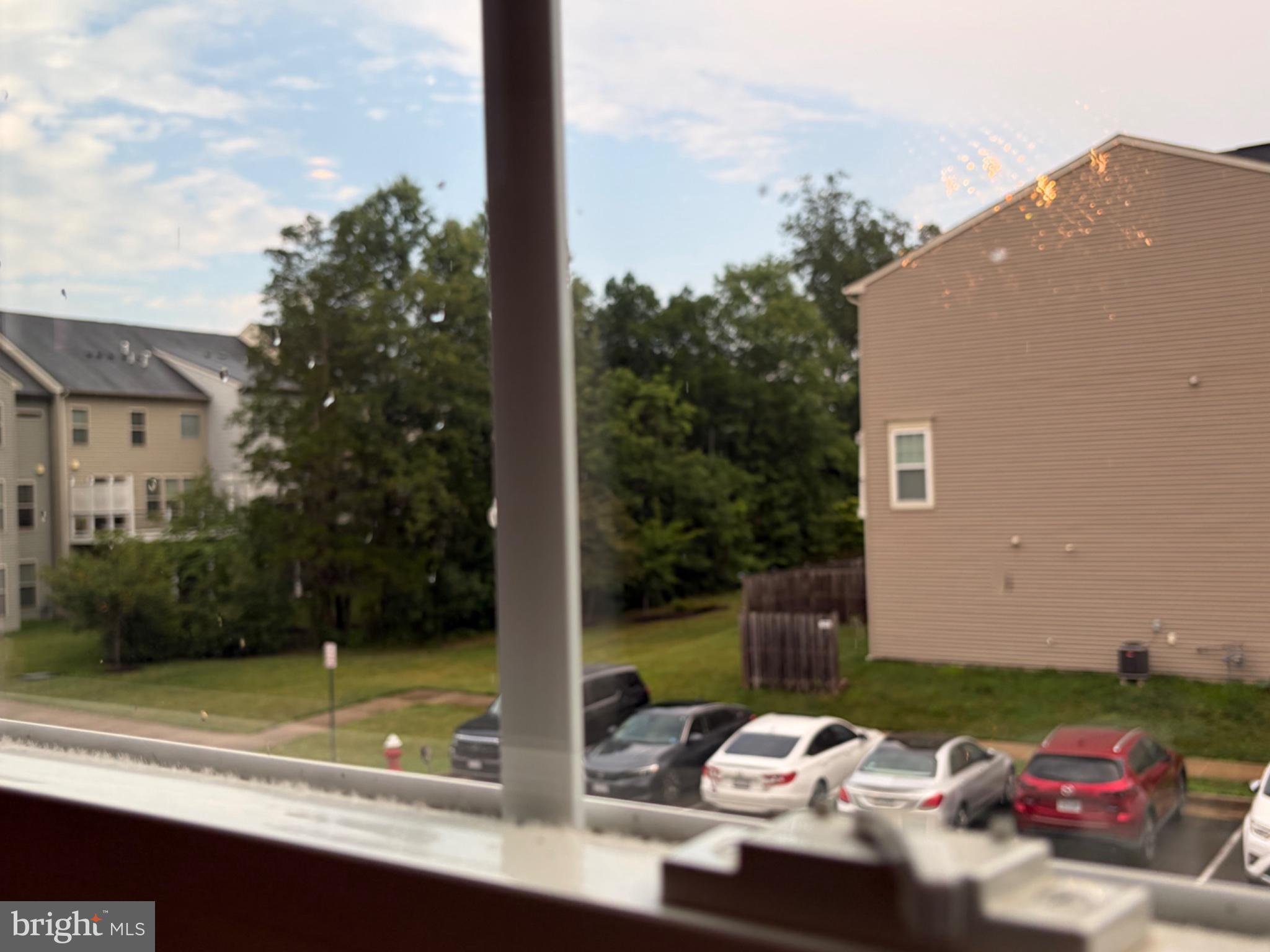 25333 Wakestone Terrace Chantilly, VA 20152 - Photo 30 of 109 Tranquil view of suburban life.