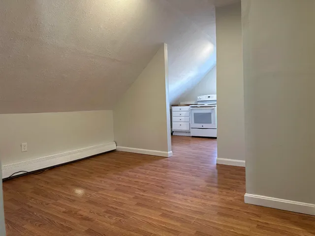 $2,200 | 60 Whitney Street, Unit 3, Nashua, NH 03064