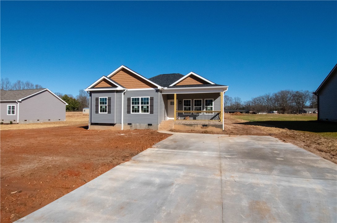 411 Addison Circle Pelzer, SC 29669 - Photo 3 of 19