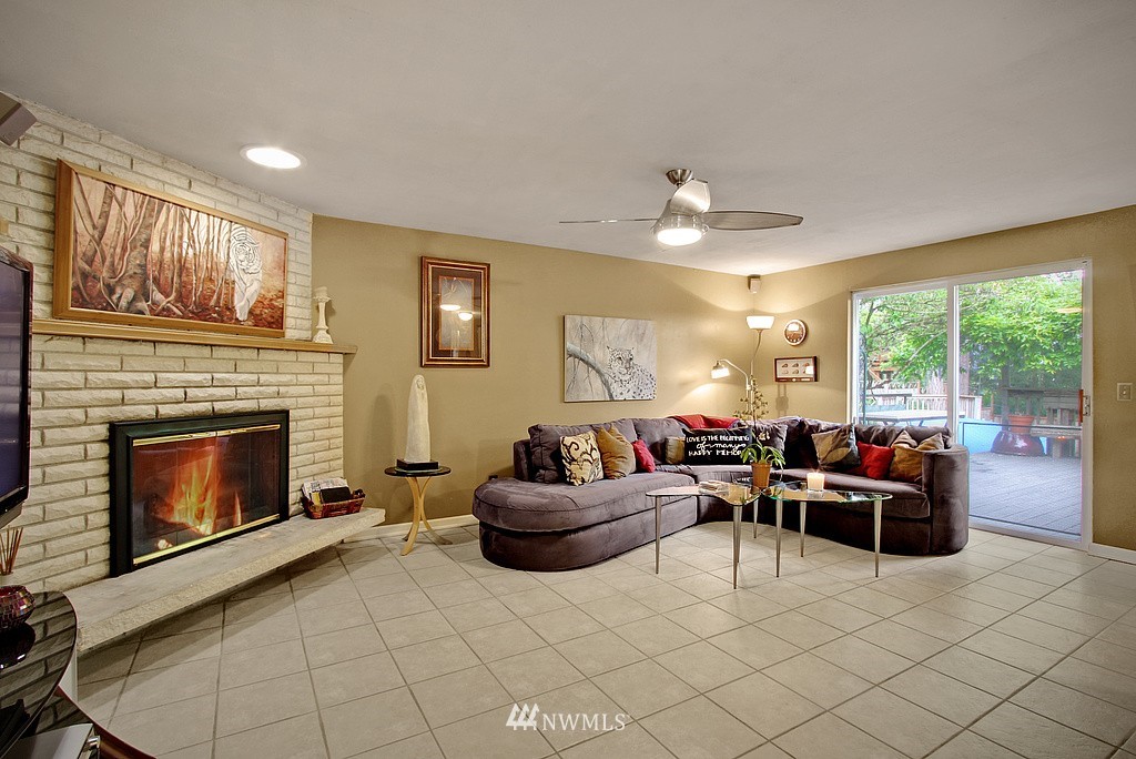 14700 167th Place Southeast Renton, WA 98059 - Photo 3 of 18